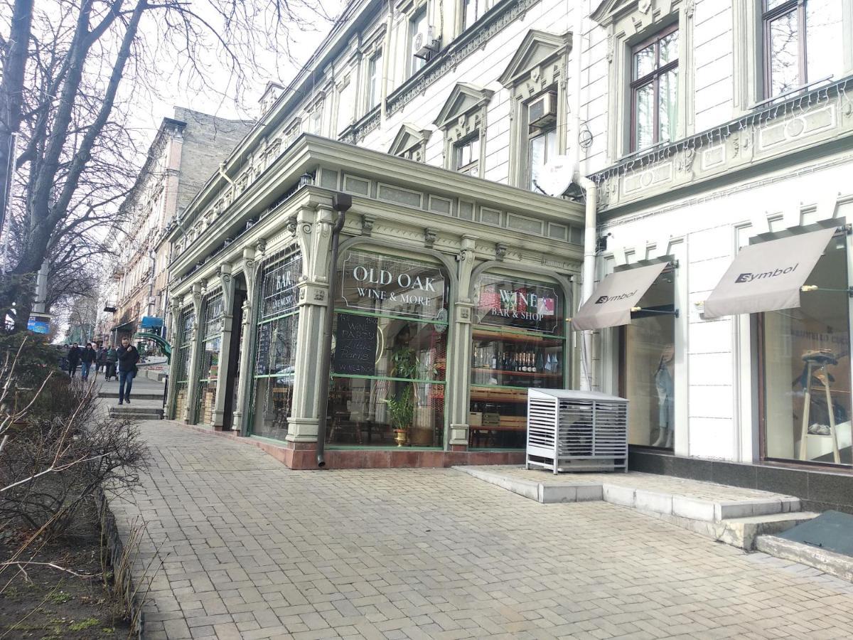 Апартаменты Pushkinskaya 14 Aparts Одесса Экстерьер фото